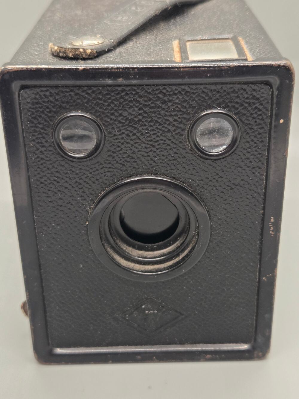 Vintage 1930s Agfa B-2 Cadet Box Camera Photography Decor